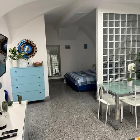 Apartment Nel Cuore Di Piazza Bresca